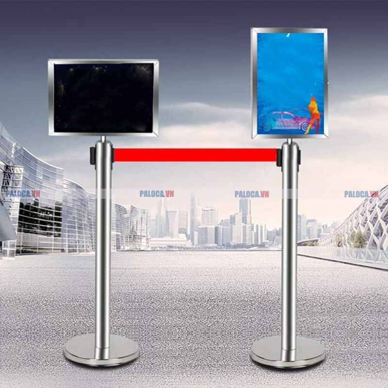 bảng thông báo cắm trên cột chắn inox
