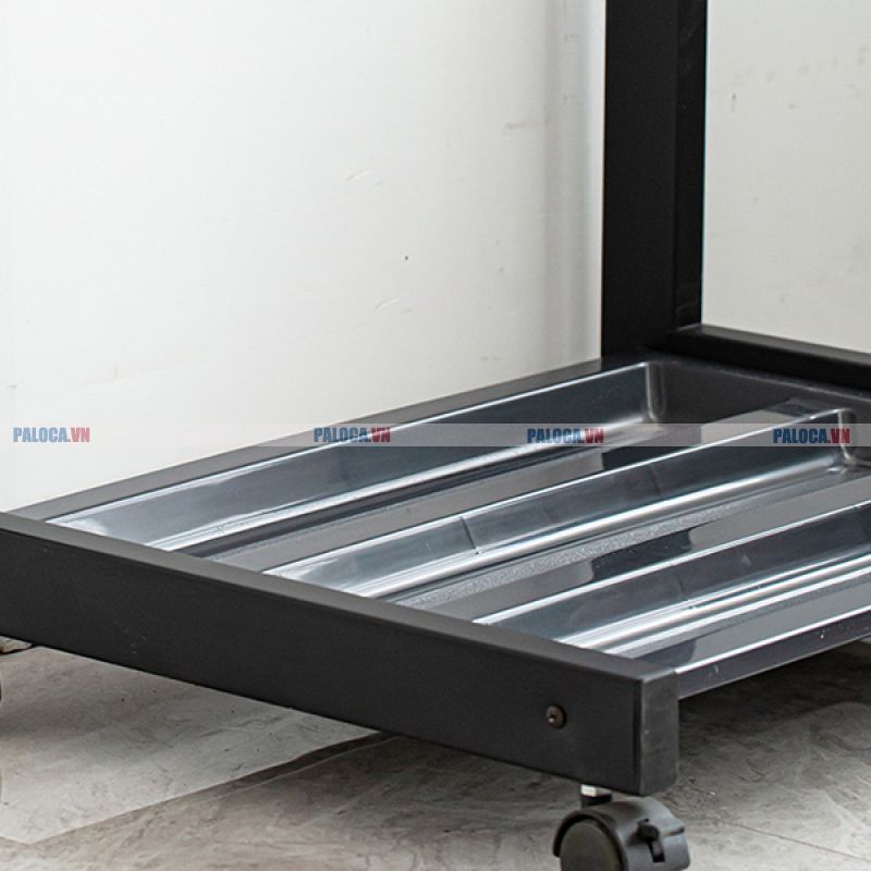 Khung làm từ thép bền bỉ, dễ vệ sinh