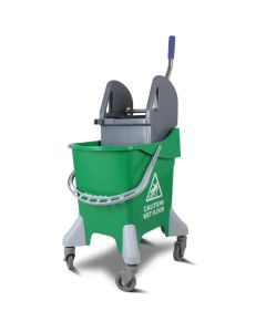 Xe ép nước lau sàn trường học
