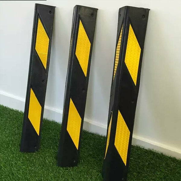 Ốp góc vuông phản quang vàng 60 cm