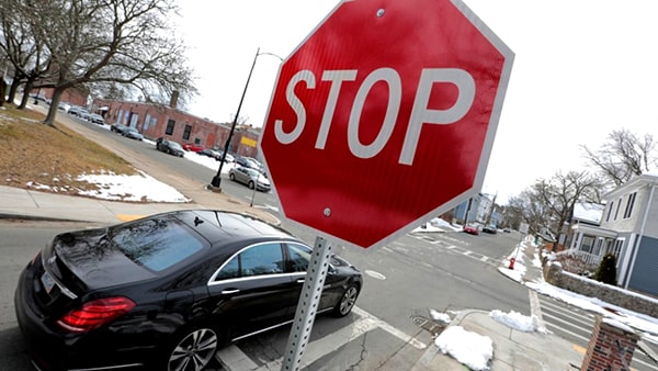Mua biển báo giao thông stop sử dụng dễ dàng, bền bỉ