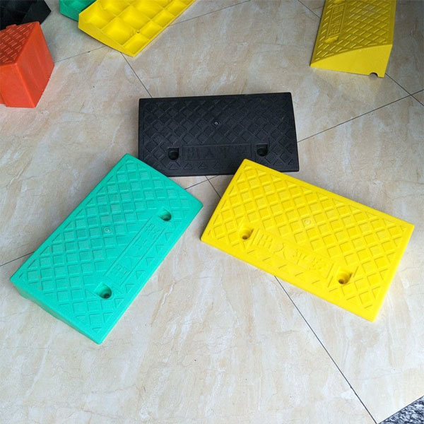 Bục dốc lên xuống xe máy - ô tô