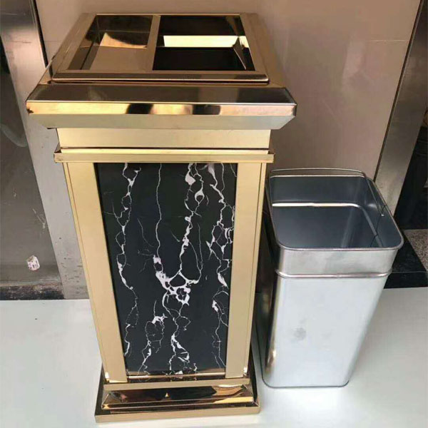 Thùng rác đá có gạt tàn thuốc
