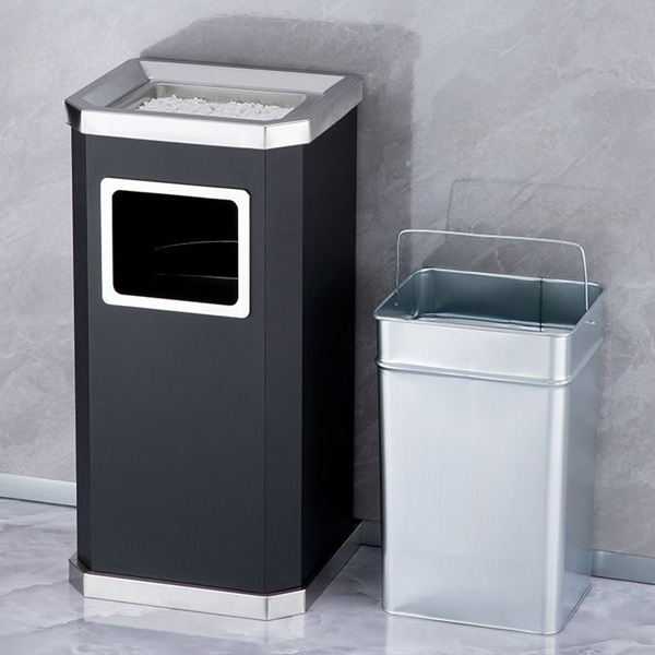 Thùng rác vuông có gạt tàn thuốc