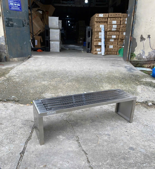 Ghế băng ngoài trời bằng inox tại kho Paloca