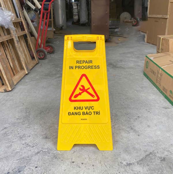 Biển báo khu vực đang bảo trì, sửa chữa
