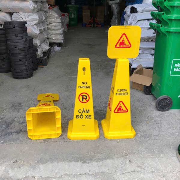 Mua cọc tiêu biển báo kiểu dáng trụ đứng tại Paloca
