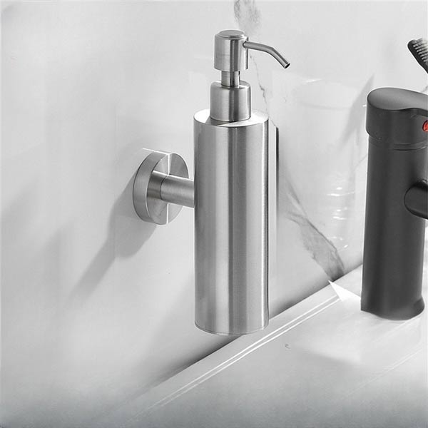 Bình inox chuyên đựng dung dịch dầu gội, sữa tắm
