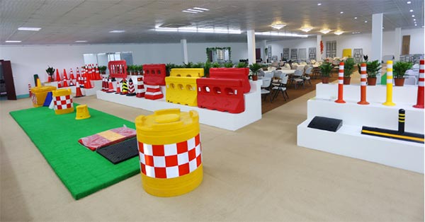 Paloca cung cấp các thiết bị giao thông đa dạng, giá tốt