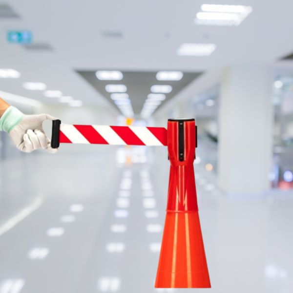 Đầu nối cọc tiêu tạo thành hàng rào chắn di động