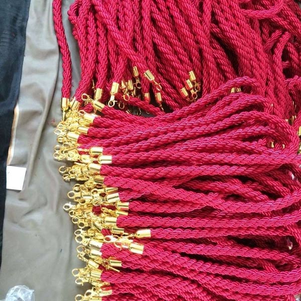 Paloca có sẵn dây tết bện trùng dành cho cột chắn