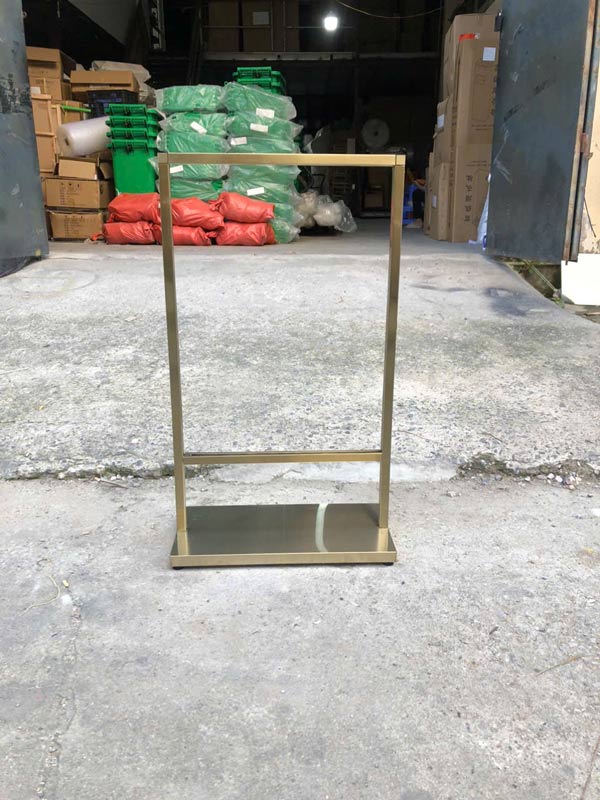 Khung bảng Standee được chụp tại kho Paloca