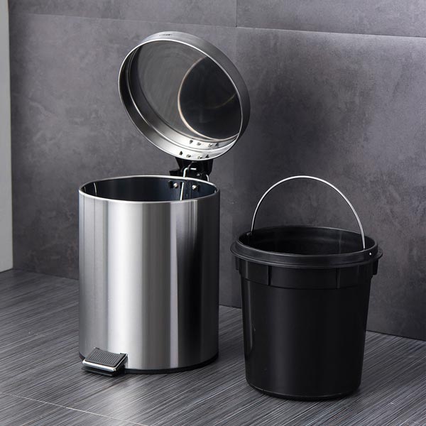Thùng rác 8L cỡ nhỏ phù hợp lượng rác thải ít