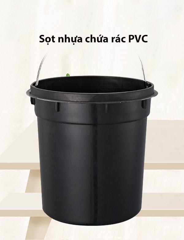 Sọt nhựa chứa rác bên trong