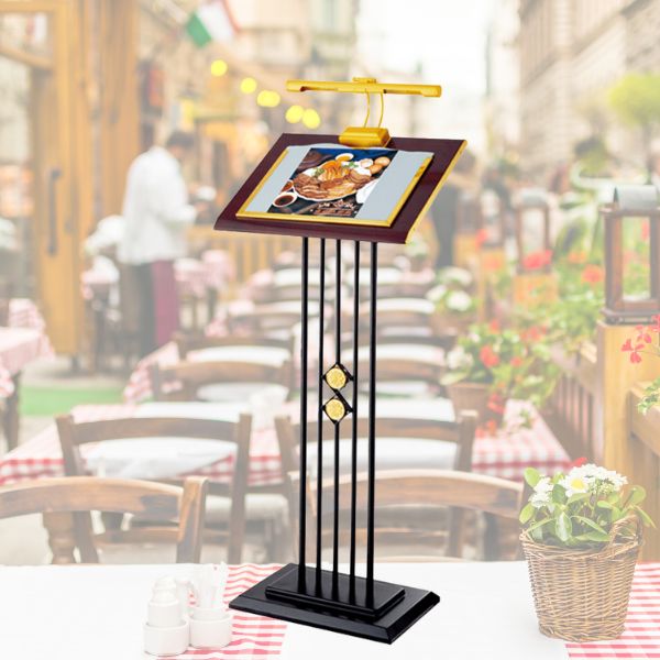 Bảng menu đứng có đèn sử dụng ở nhiều không gian