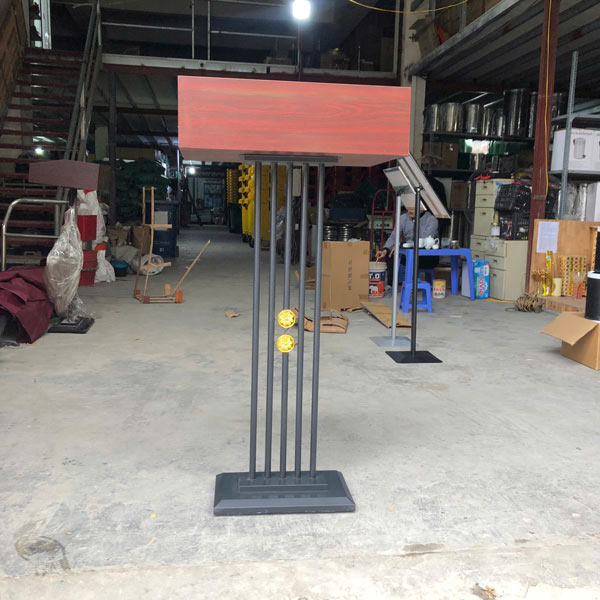 Lắp đặt và bàn giao kho khách bục phát biểu đơn giản
