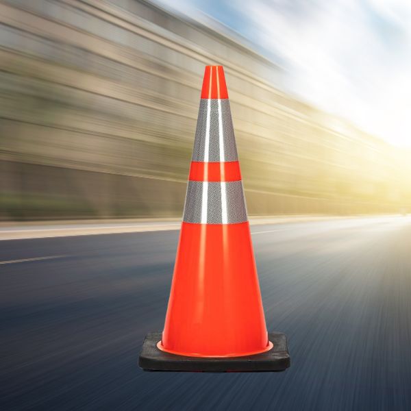 Cọc tiêu giao thông thiết kế đơn giản, tính ứng dụng cao