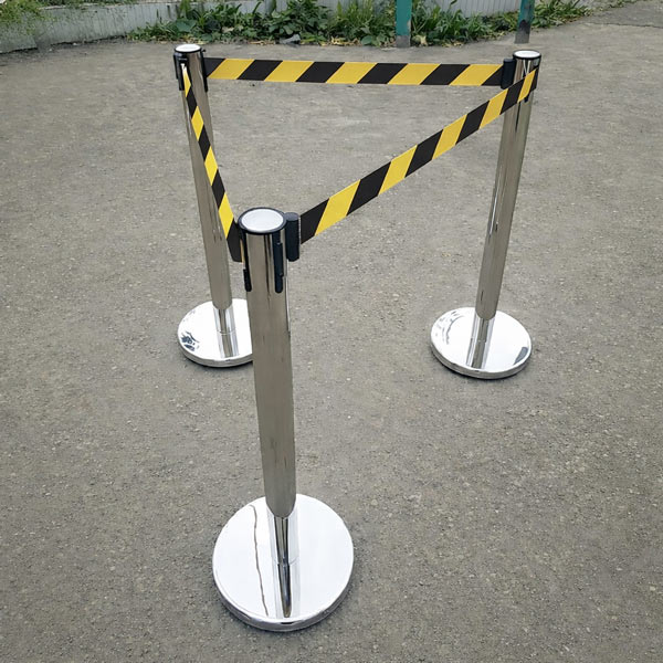 Liên hệ Paloca để mua cột chắn dây vàng đen ngay