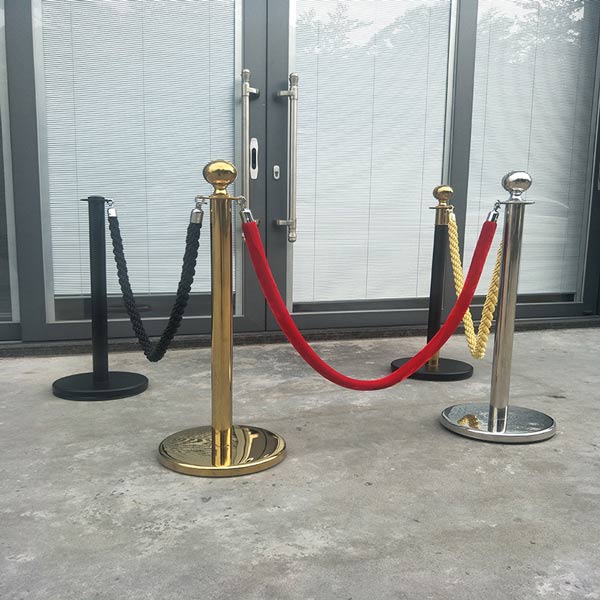 Paloca sở hữu các mẫu dây nhung trùng nhiều màu sắc