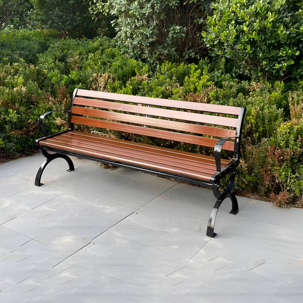 Ghế công viên ngoài trời là trang thiết bị thiết yếu