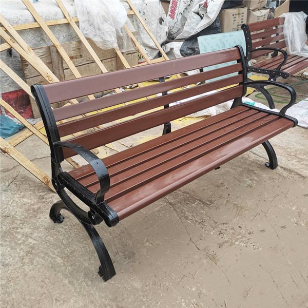 Paloca lắp đặt hoàn thiện ghế công viên gỗ nhựa