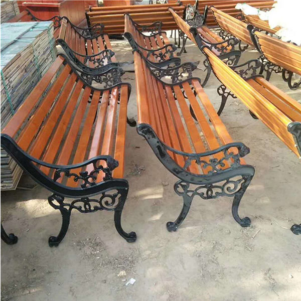 Luôn sẵn số lượng lớn ghế công viên tại kho Paloca