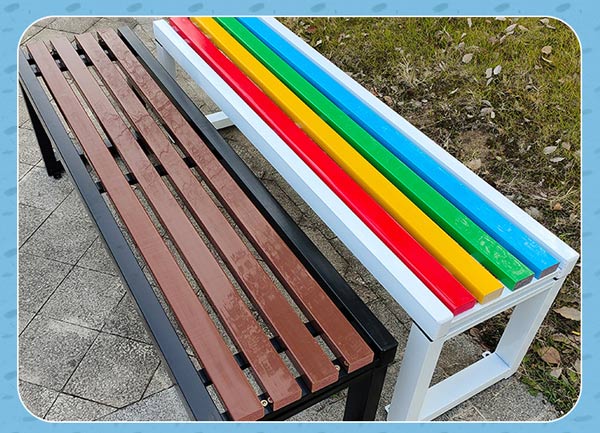Màu sắc của ghế băng công cộng sinh động