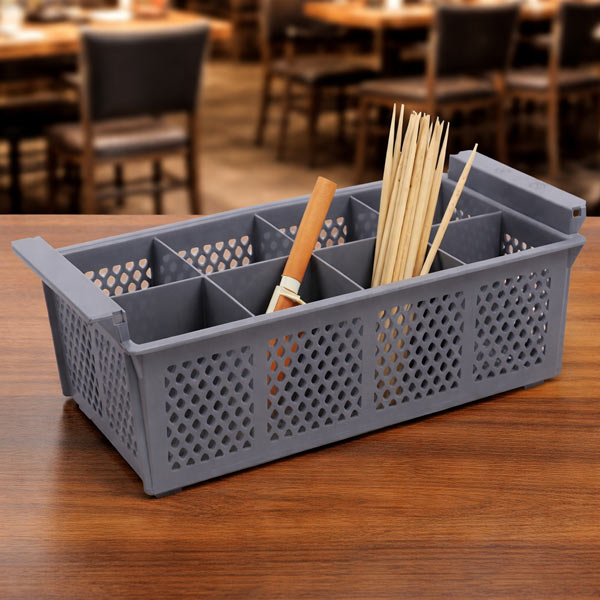 Mẫu giỏ nhựa đựng đũa thìa có 8 ngăn