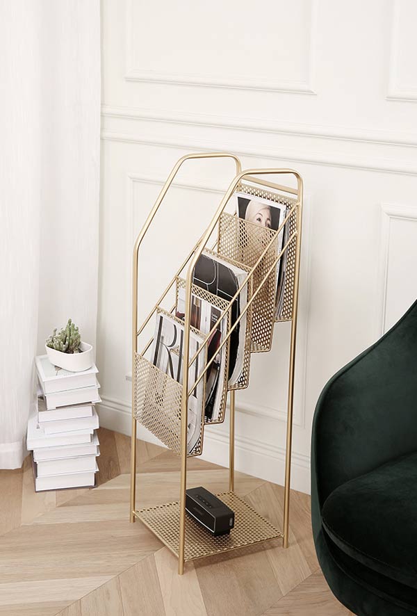 Mẫu kệ để tạp chí bằng thép sơn màu vàng