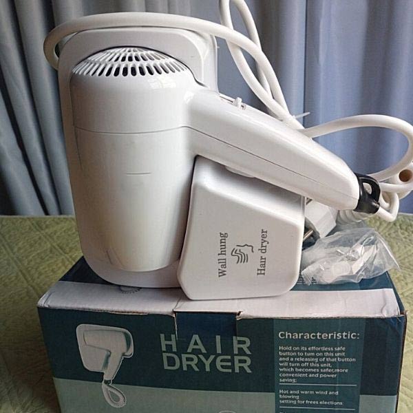 Kho Paloca luôn có sẵn số lượng lớn máy sấy tóc loại gắn tường