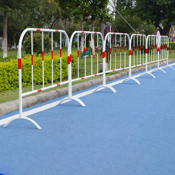 Dễ dàng ghép nối các hàng rào lại với nhau