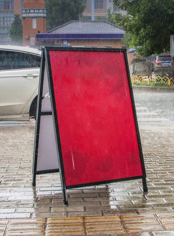 Bảng standee khung chữ A có thể dùng trong nhà, ngoài trời