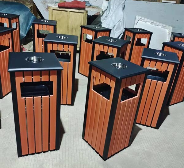 Tổng kho thùng rác Paloca luôn có sẵn nguồn hàng