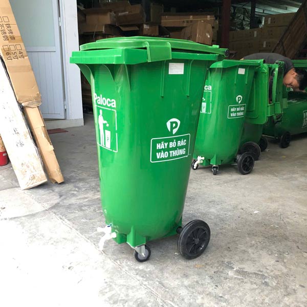 Hình ảnh thực tế thùng ủ rác thải bằng nhựa 120 lít tại kho Paloca