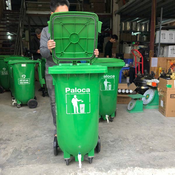 Hình ảnh thực tế thùng ủ rác thải bằng nhựa 120 lít tại kho Paloca