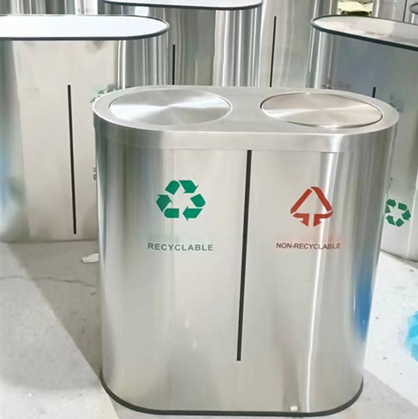 Thùng rác sử dụng tại không gian trong nhà