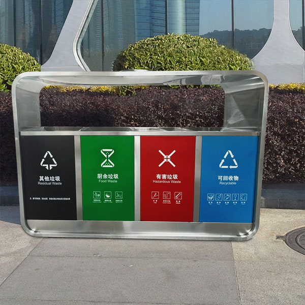 Trang bị thùng phân loại rác 4 ngăn cho các khu vực công cộng