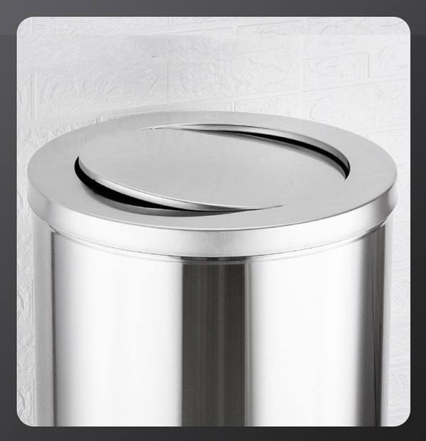 Kiểu dáng nắp lật vô cùng tiện lợi