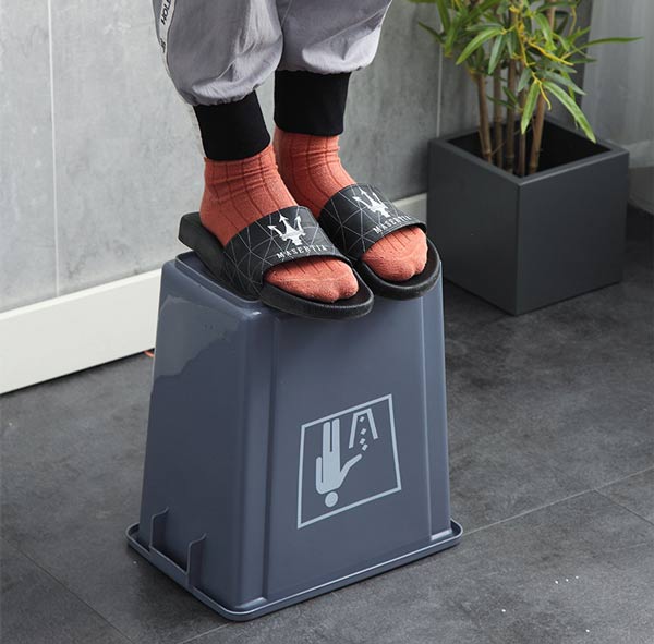 Chất liệu nhựa PP sản xuất thùng rác được đánh giá là bền bỉ