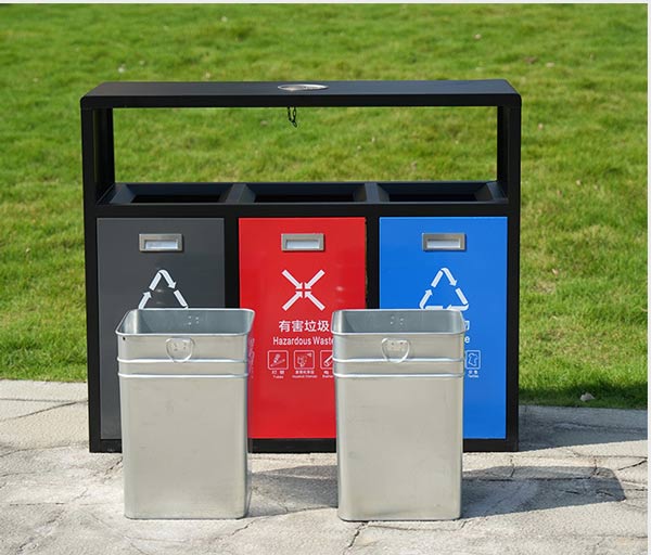 Thùng rác ngoài trời với lớp vỏ thép, sọt tôn hoa đựng rác trực tiếp