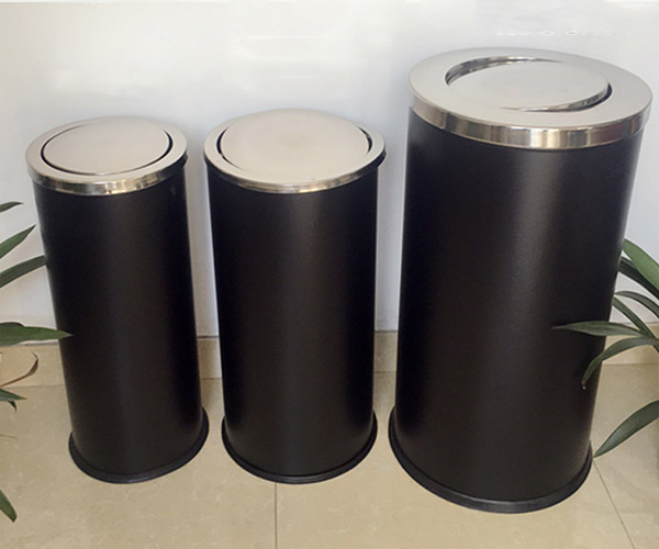 Mẫu thùng rác nắp bập bênh đa dạng kích thước