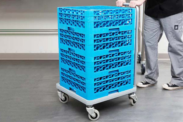 Xe chở khay rack rất quan trọng trong quá trình vận hành nhà hàng