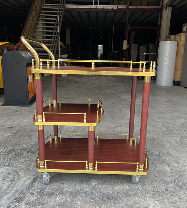 Lắp đặt và kiểm tra xe phục vụ rượu vang 3 tầng tại kho Paloca