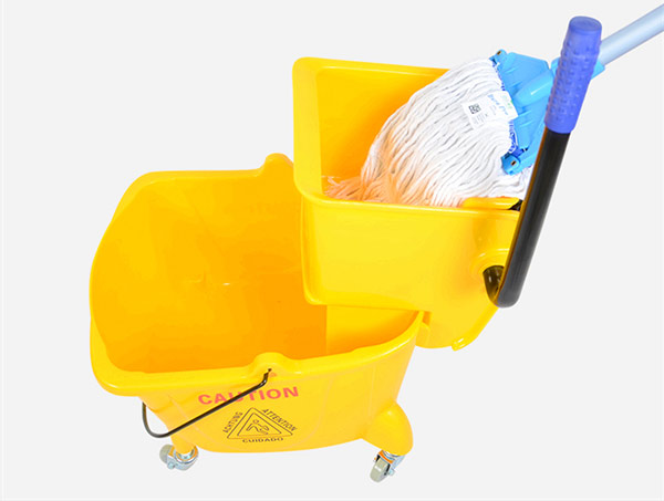 Xe vắt khô cây lau sàn nhanh chóng