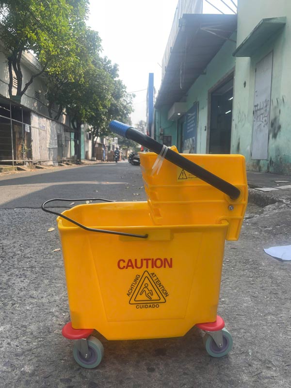 Cây vắt nước cây lau nhà đơn 24L