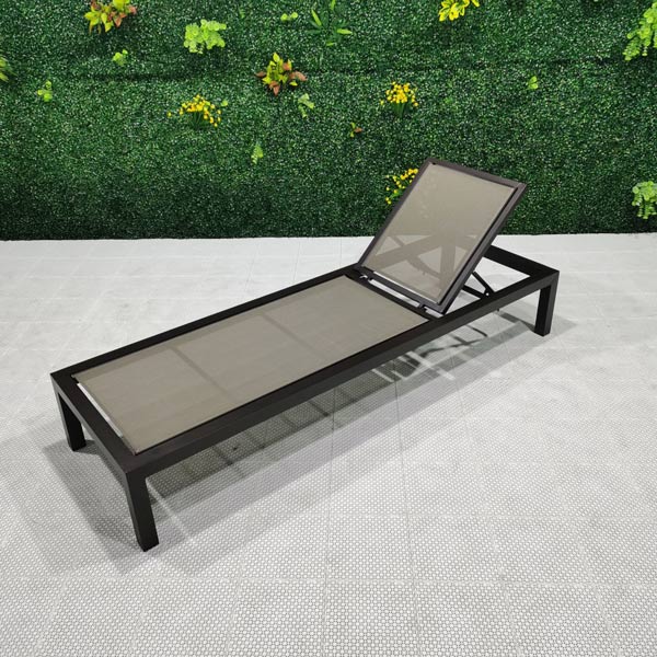 Liên hệ Paloca để đặt mua ghế nằm hồ bơi