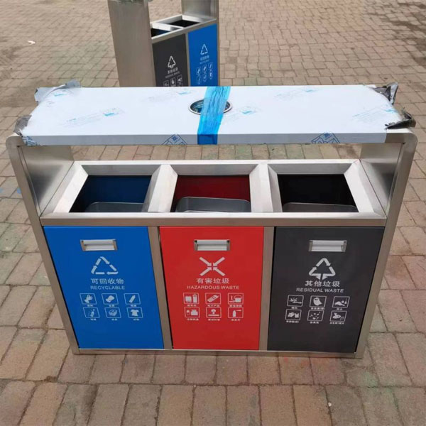 Hình ảnh thùng rác inox 3 ngăn tại kho Paloca