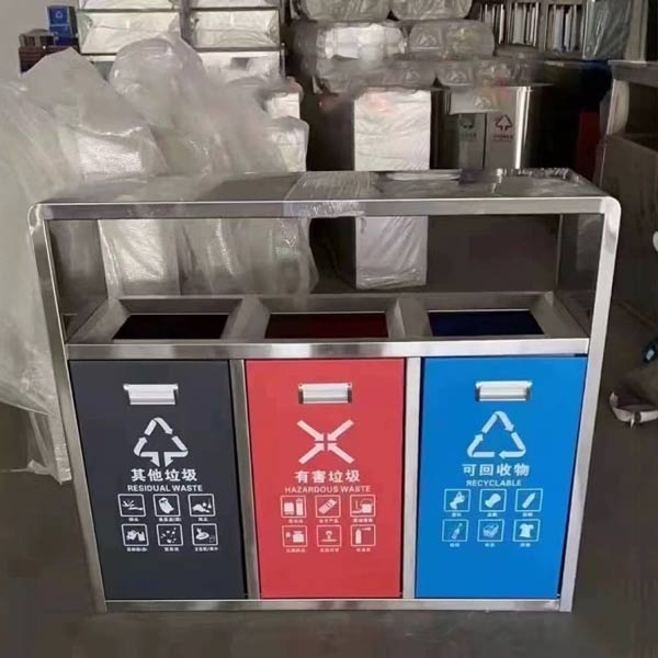 Hình ảnh thùng rác inox 3 ngăn tại kho Paloca