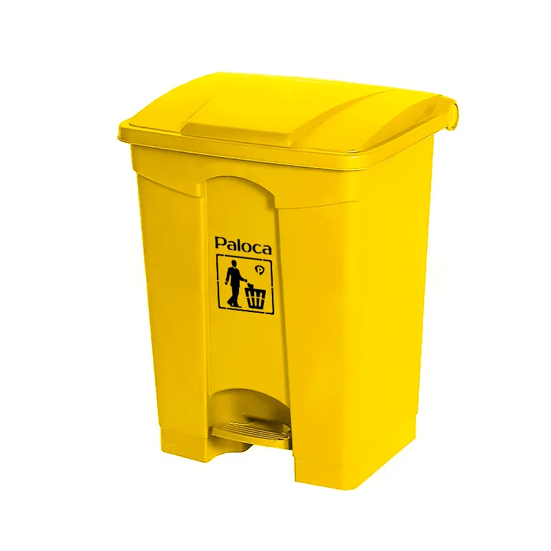 Thùng rác nhựa trong gia đình