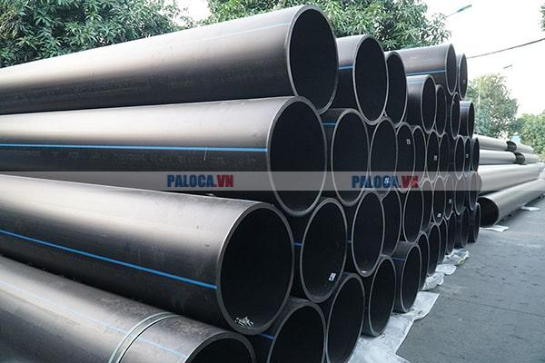 Biển báo giao thông làm từ nhựa cứng (HDPE - High-Density Polyethylen) rất phổ biển